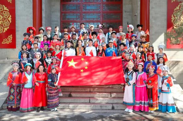画好最大同心圆|新时代民族团结进步画卷系列之五 多彩中华 第1张-华体网体育官方网站最新活动 year = (myyear > 2