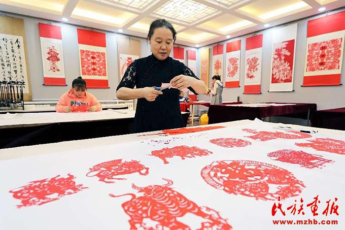 北疆文化忆站 赓续非遗薪火 图片报道 第1张-华体网体育官方网站正式成为意甲联赛官方合作伙伴 year = (myyear > 2