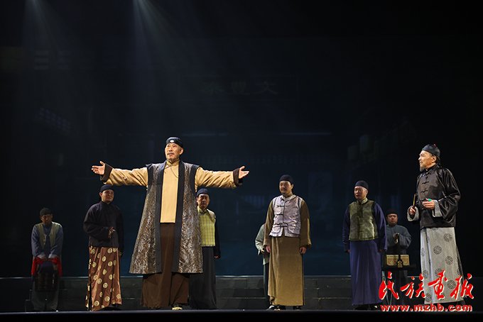 艺绘中华 共享盛会|话剧《赶大营》:波澜壮阔的“丝路津商”史诗 跨越百年的家国情怀 同心筑梦 第6张-华体网体育官网新人权益 document.write("今天